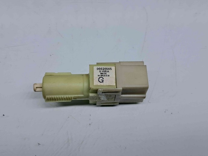Comutator lumini frana Opel Antara [Fabr 2006-2017] 96628565