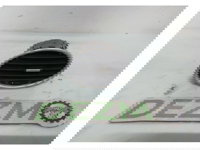 Grila aerisire Ford Focus 2 2.0 DW10 4M51A014L21AD 2004-2012