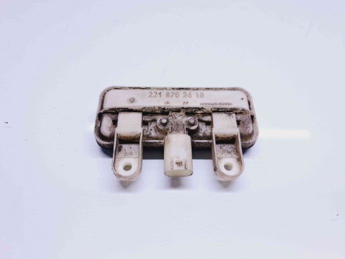  Buton deschidere portbagaj Mercedes Clasa C (W204) [Fabr 2007-2014] 2218702410