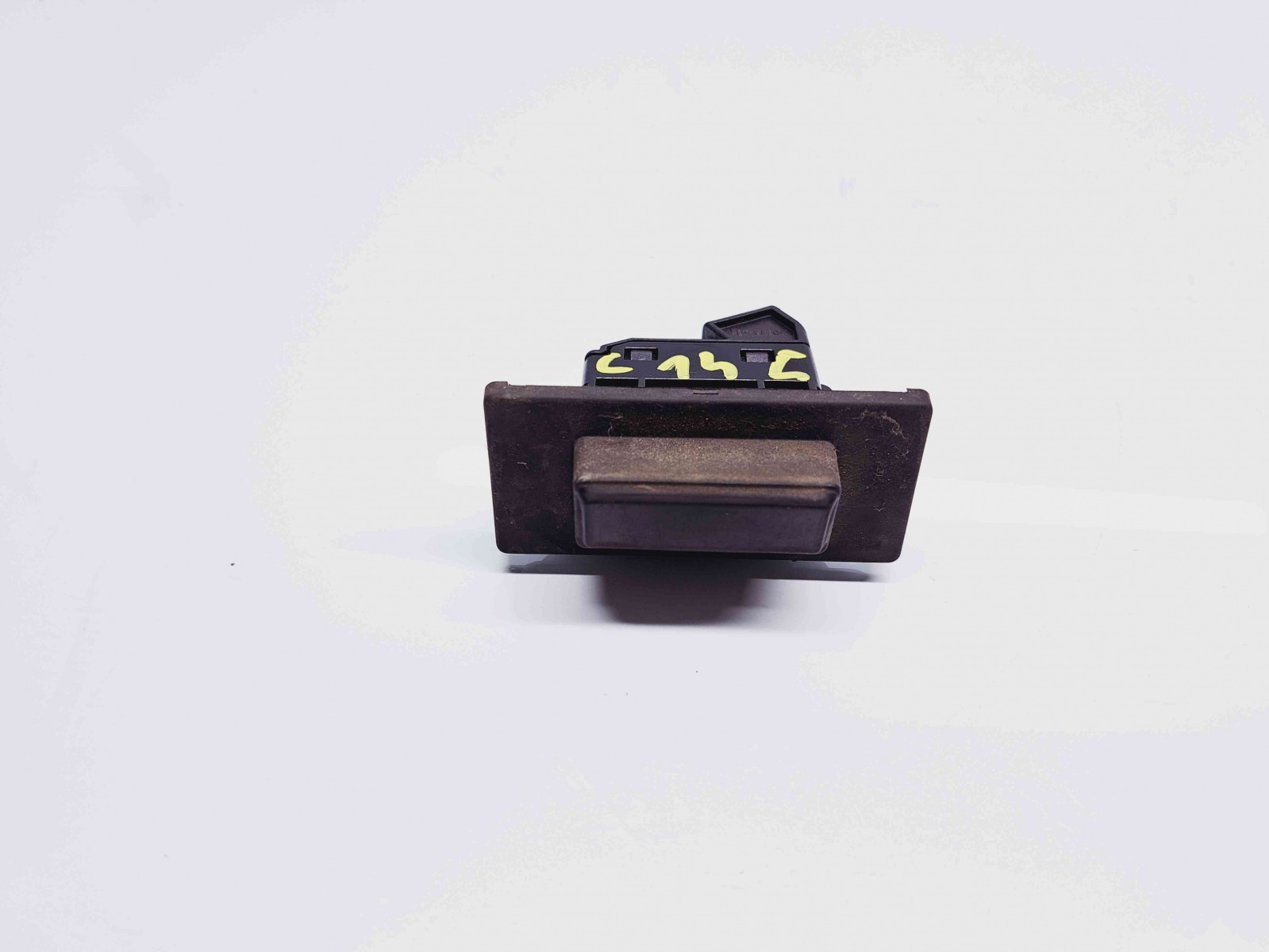 Buton deschidere portbagaj MAZDA 6 (GJ1) [Fabr 2014-2021] OEM - imagine 1