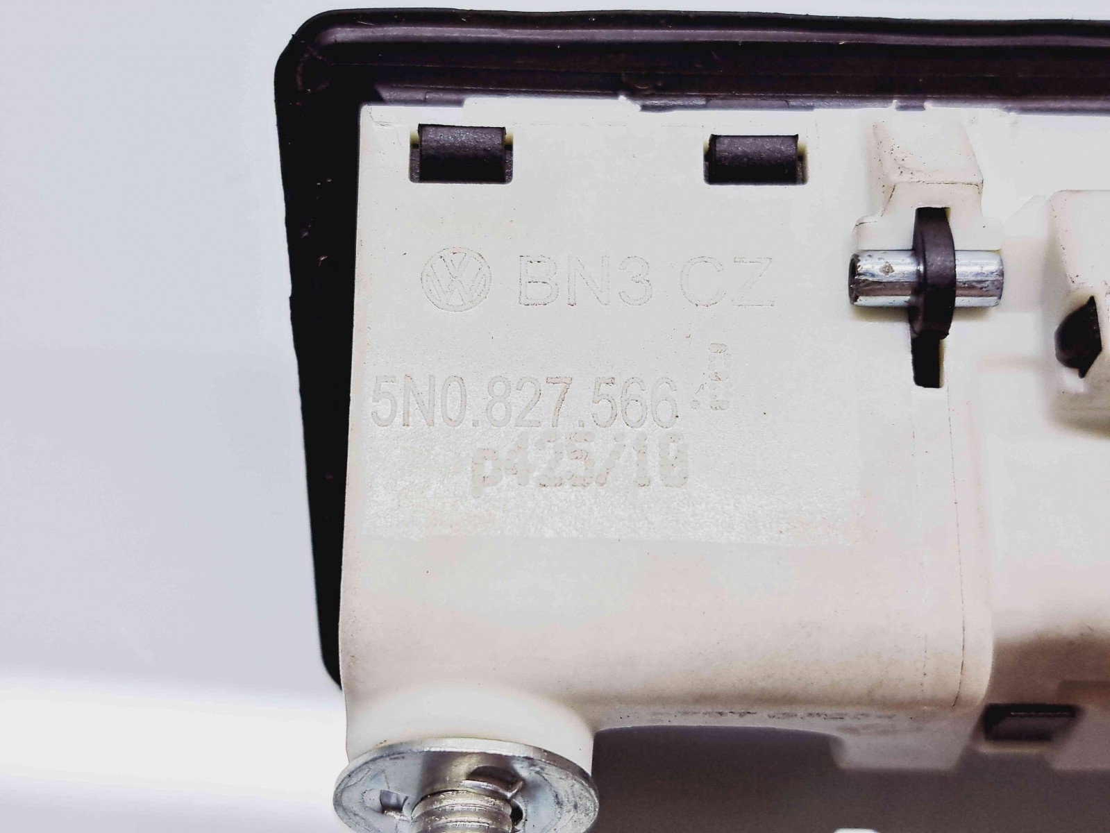 Buton deschidere portbagaj Audi A5 Sportback (8TA) [Fabr 2009-2015] 5N0827566B - imagine 5
