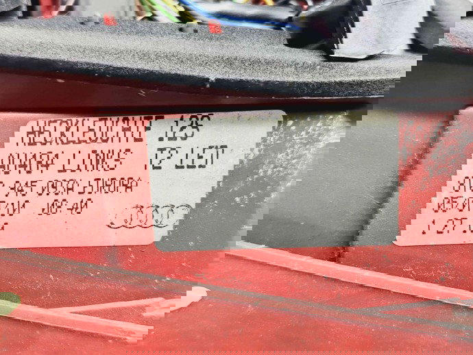  Stop haion stanga Audi A5 Sportback (8TA) [Fabr 2009-2015] 8T0945093A