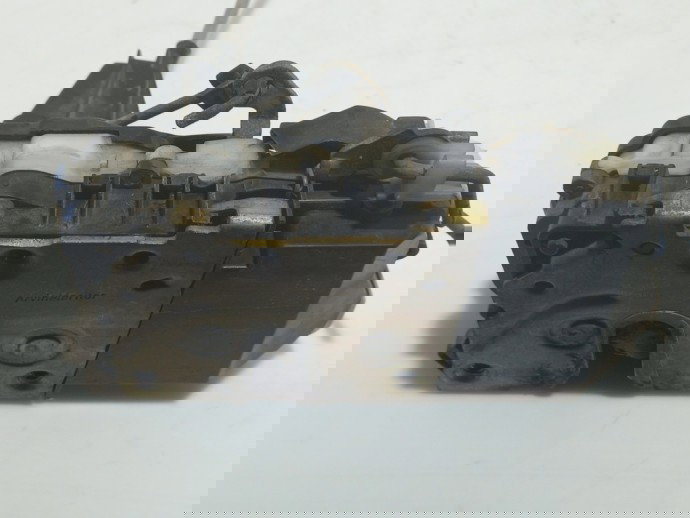 Broasca usa stanga fata Peugeot 307 1.6 HDI OEM 2000-2008