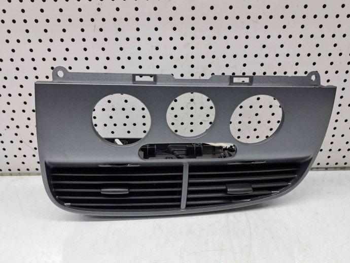 Grila aerisire centrala Seat Altea XL (5P5, 5P8) [Fabr 2006-2015] 5P2812110F