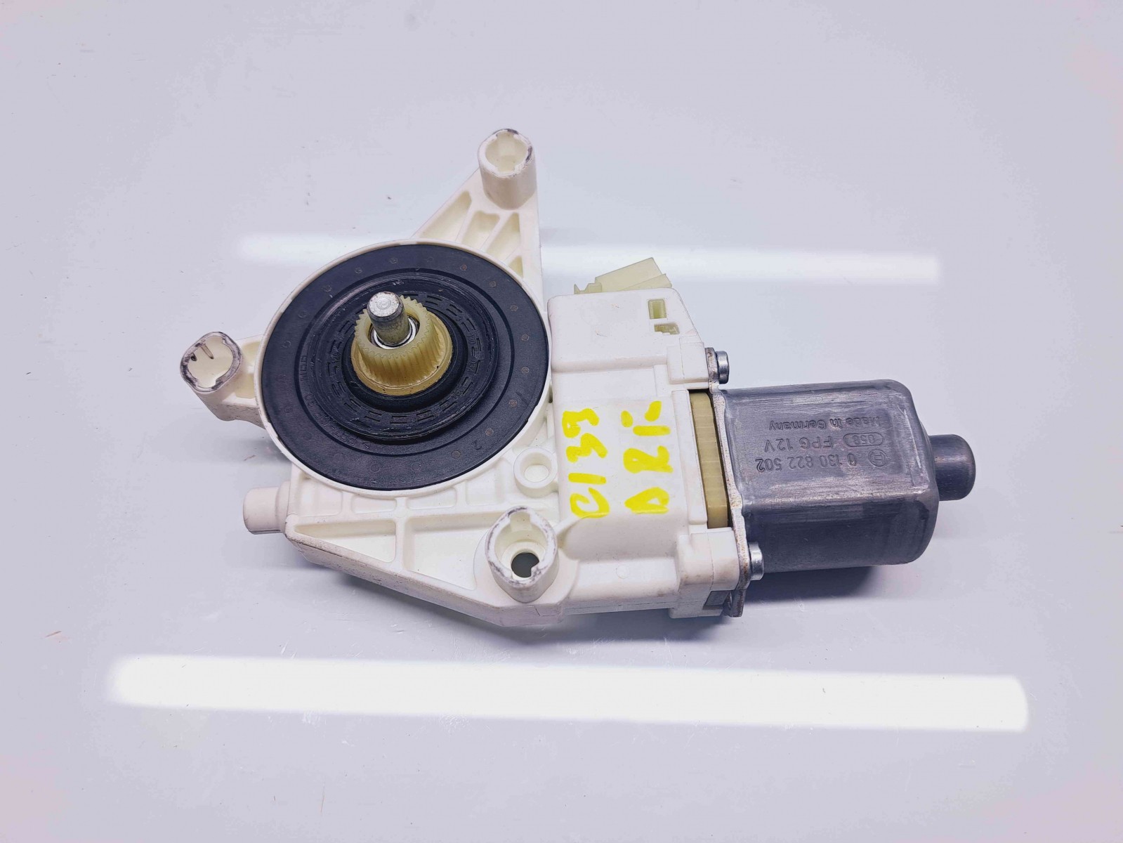 Motoras geam dreapta fata Mercedes Clasa C (W204) [Fabr 2007-2014] A2048200242 - imagine 1