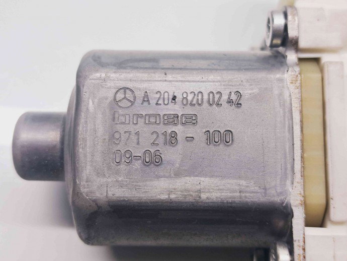 Motoras geam dreapta fata Mercedes Clasa C (W204) [Fabr 2007-2014] A2048200242