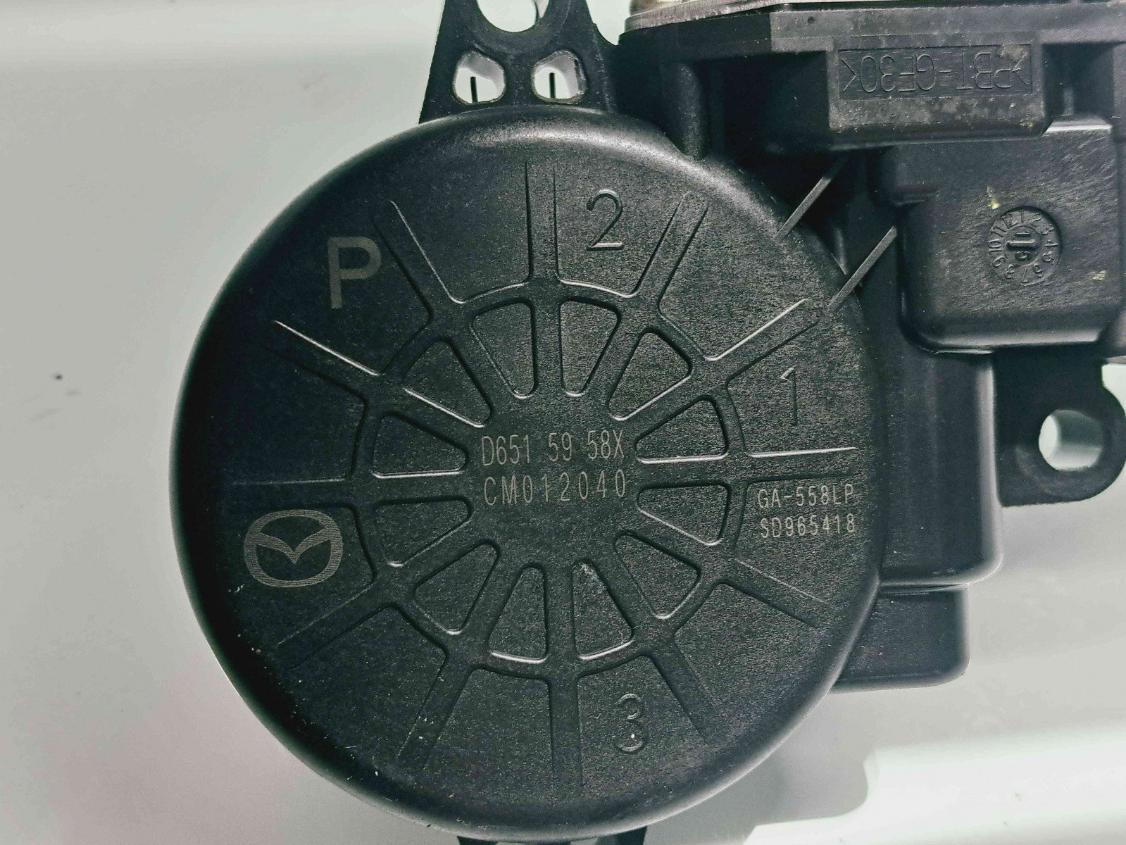 Motoras geam stanga spate MAZDA 6 (GJ1) [Fabr 2014-2021] D6515958X - imagine 4