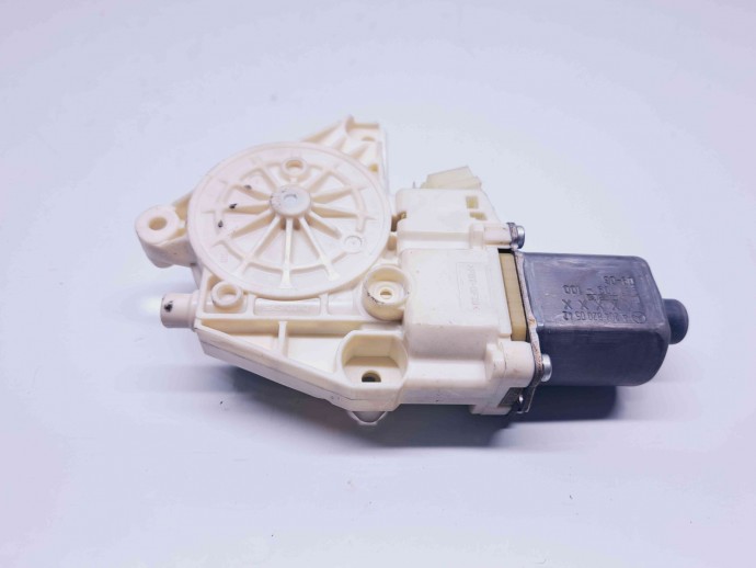 Motoras geam stanga spate Mercedes Clasa C (W204) [Fabr 2007-2014] A2048200542