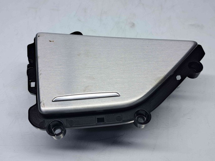  Scrumiera usa stanga spate Audi A8 (4H) [Fabr 2010-2017] 4H0857405