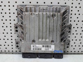 Calculator motor ECU Dacia Duster [fabr 2010-2017] 237102277R 1.5 DCI K9K
