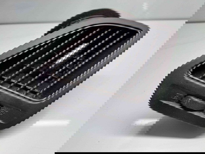  Grila aerisire dreapta Hyundai ix35 (LM) [Fabr 2010-2017] OEM