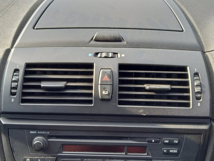 Grila ventilatie centrala BMW X3 E83 2.0 M47 OEM 2003-2009