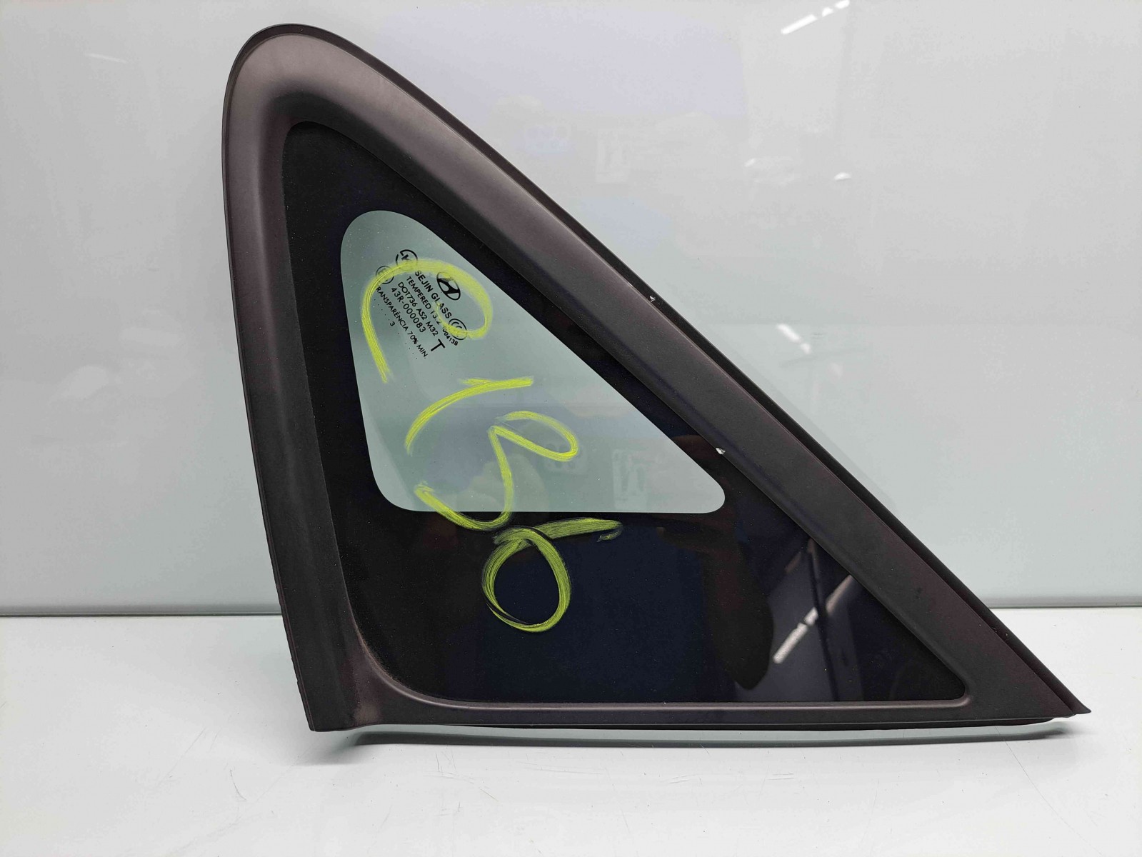 Geam fix usa dreapta spate Hyundai ix35 (LM) [Fabr 2010-2017] OEM - imagine 1