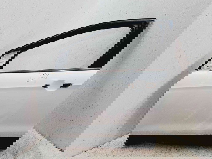 Usa stanga fata Ford Kuga II [Fabr 2012-prezent] FROZEN WHITE