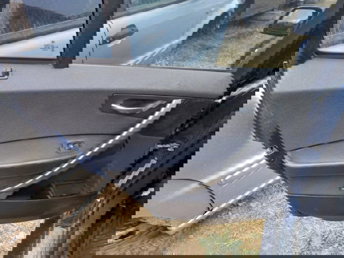 Tapiterie usa stanga spate BMW X3 E83 2.0 M47 OEM 2003-2009