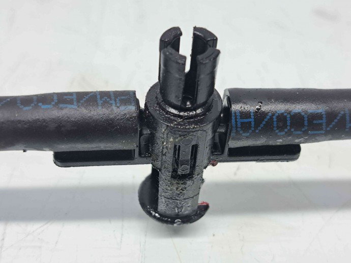 Conducta retur injectoare Audi A4 (8K5, B8) Avant [Fabr 2008-2015] OEM 2.0 TDI CAGA  