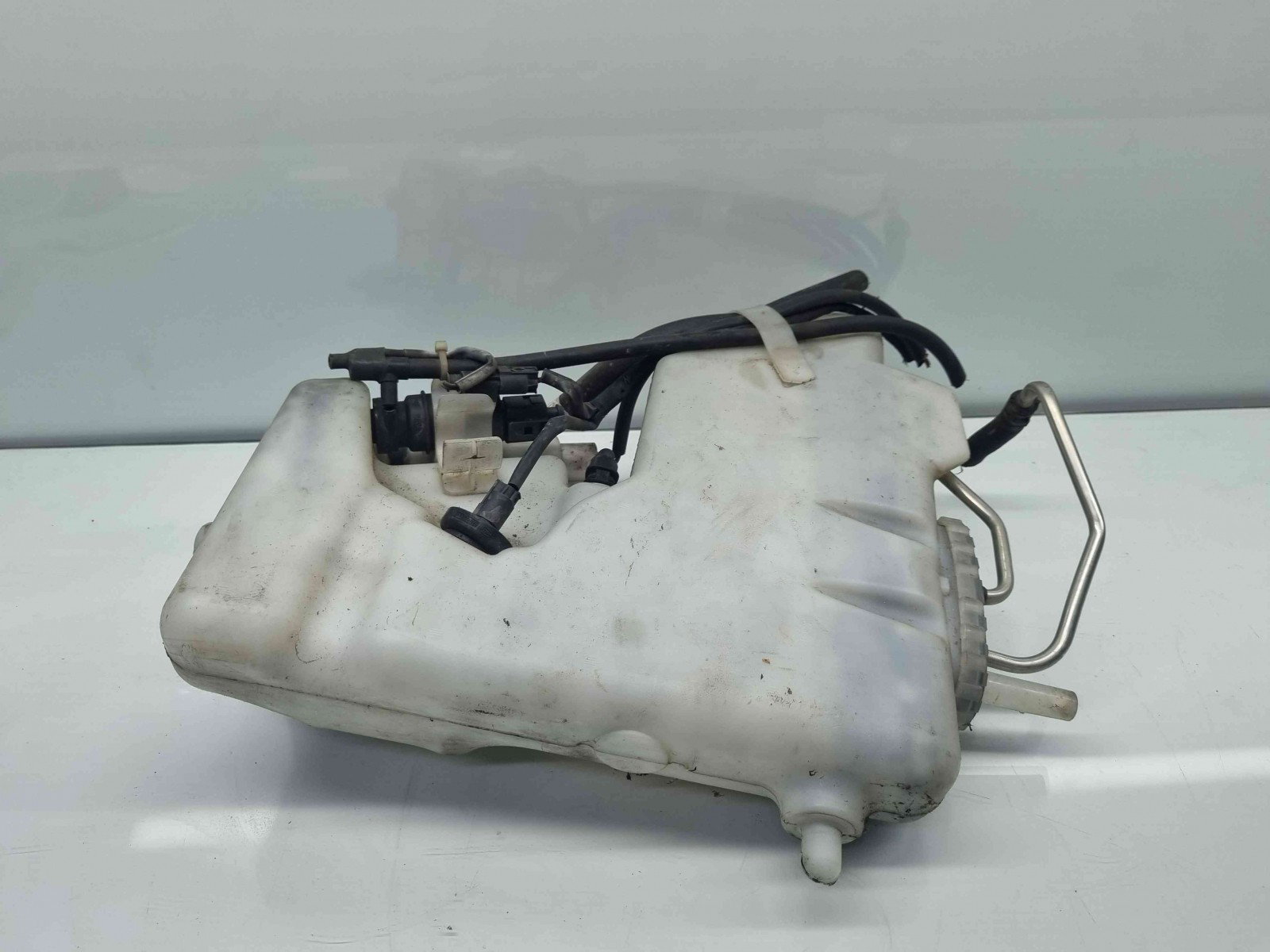 Vas lichid parbriz Mercedes Clasa E (W211) [Fabr 2002-2009] 2118603860 - imagine 4