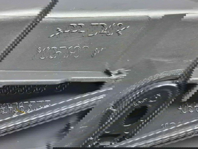  Grila aerisire centrala dreapta Peugeot 308 [Fabr 2007-2013] 9658515377