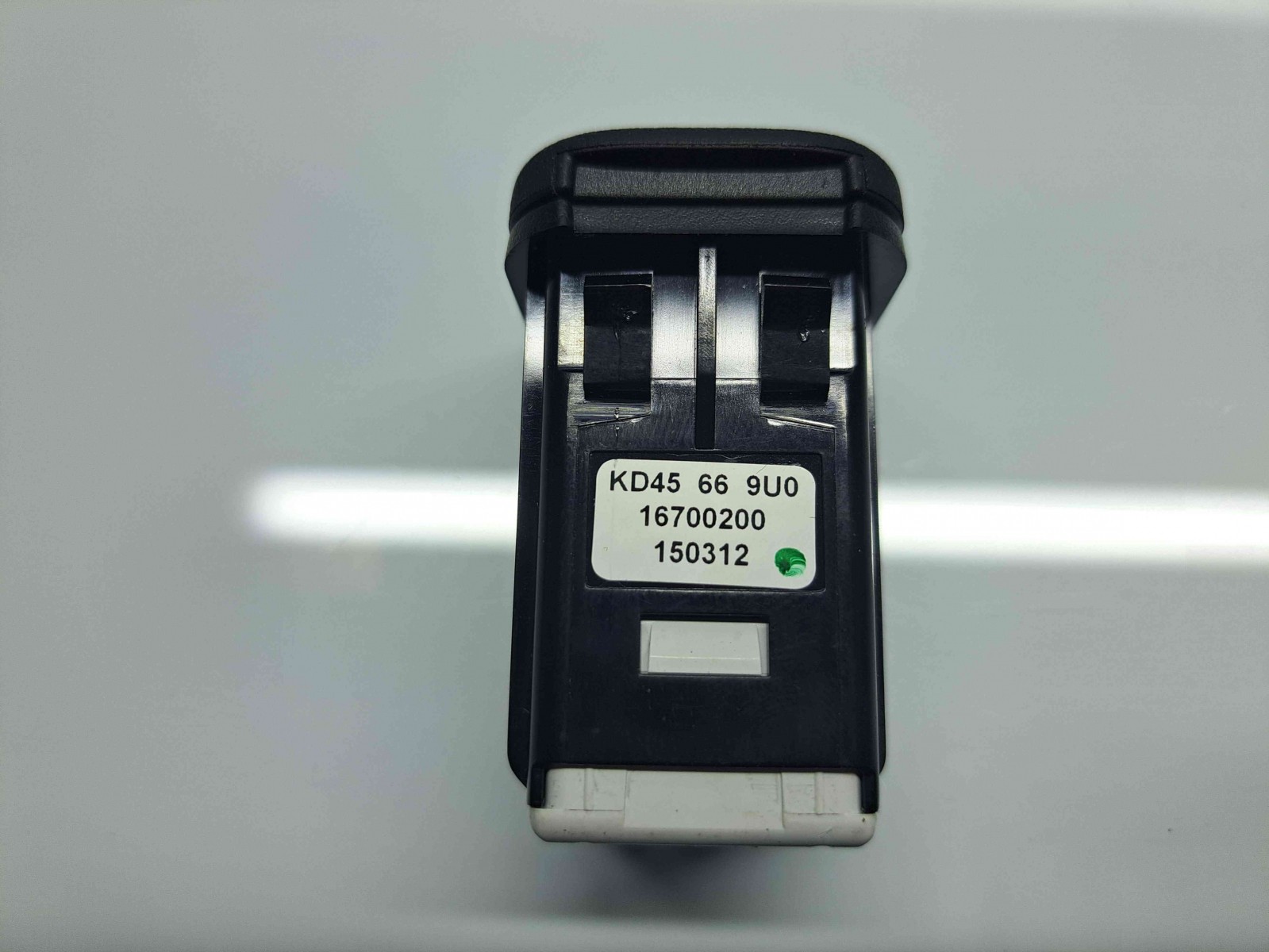 Conector auxiliar USB MAZDA CX-5 (KE) [Fabr 2011-2016] KD45669U0 - imagine 3