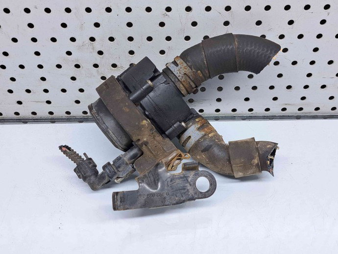 Pompa recirculare apa, 5C0965567, Audi A1 (8X1) 1.6 tdi