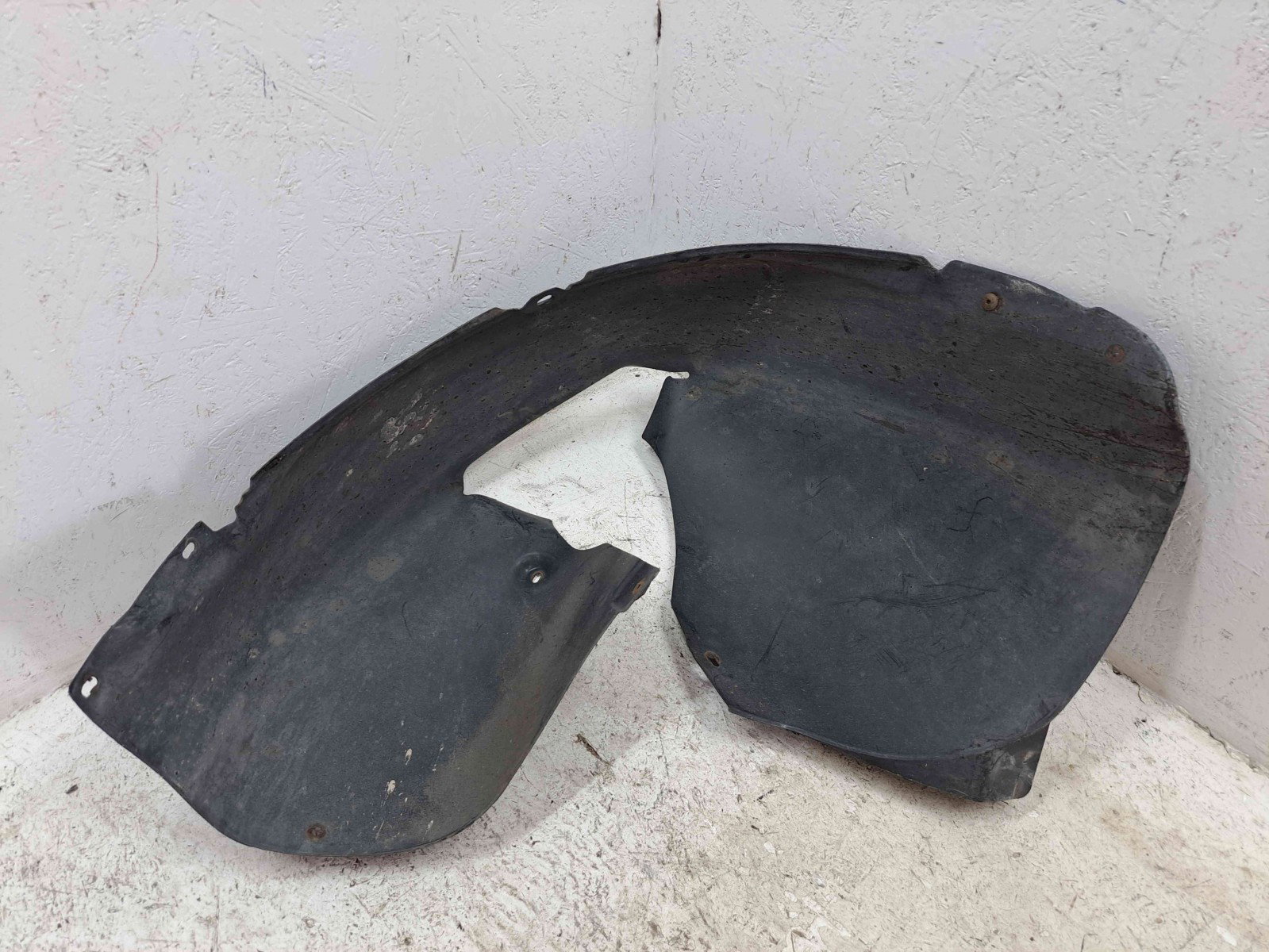 Carenaj roata stanga fata Volkswagen Golf 6 (5K1) [Fabr 2009-2013] 5K0805977 - imagine 2