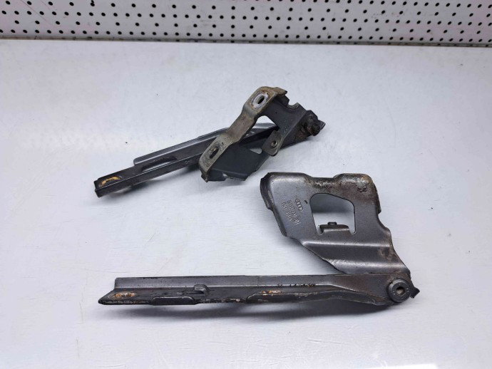 Set balamale capota Audi A4 (8K2, B8) [Fabr 2008-2015] 8K0823302D / 8K0823301D
