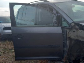 Usa dreapta fata Volkswagen Touran 1.9 AVQ OEM 2003-2010