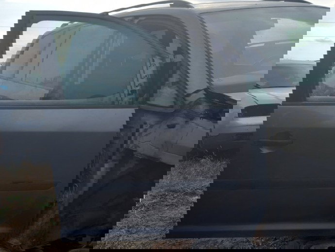 Usa dreapta fata Volkswagen Touran 1.9 AVQ OEM 2003-2010