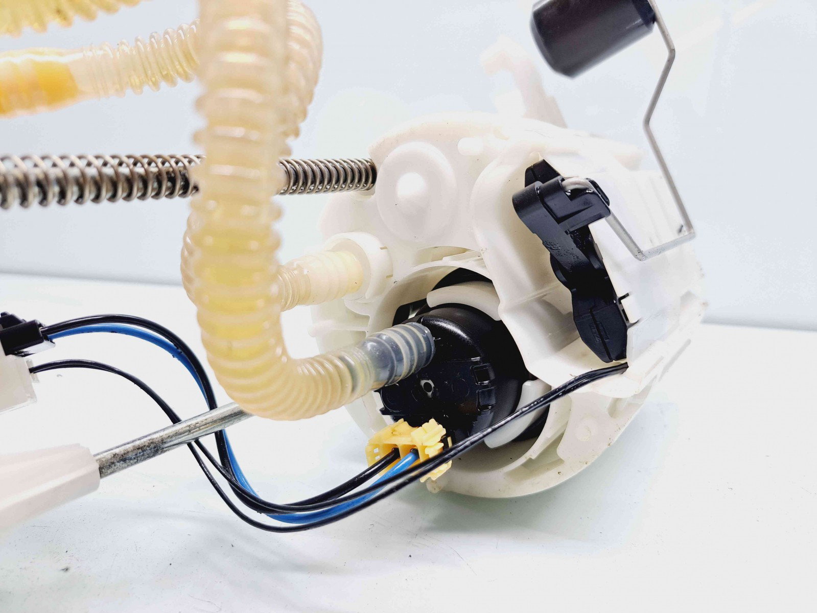 Pompa combustibil Bmw 1 (F20, F21) [Fabr 2011-2017] OEM 1.6 N47T 85KW / 120CP 1.6 N47T 85KW / 120CP - imagine 3