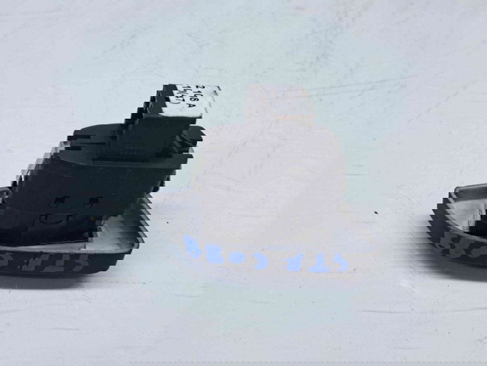  Buton blocare usi Audi A4 (8K5, B8) Avant [Fabr 2008-2015] 8K2962108A