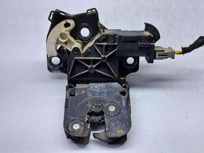 Broasca haion Audi A6 (4F2, C6) [Fabr 2004-2010] 8F4827505B