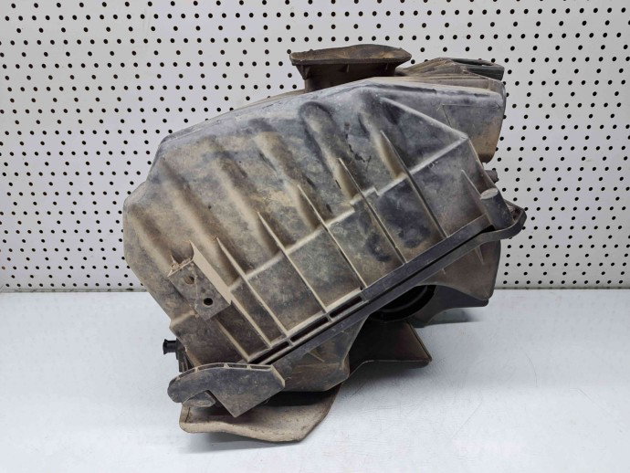 Carcasa filtru aer Audi A4 (8EC, B7) [Fabr 2004-2008] 03G133835 2.0 TDI BLB 
