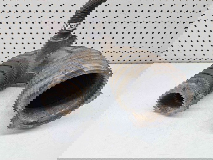 Tub admisie aer Audi A6 (4F2, C6) [Fabr 2004-2010] 4F0129615E