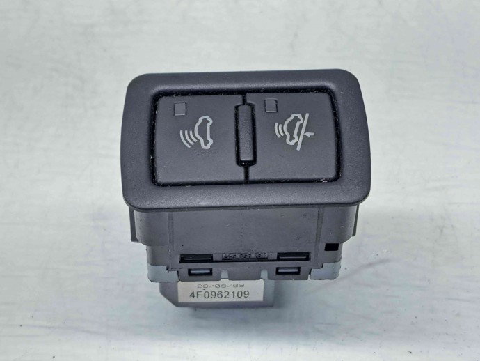 Butoane dezactivare alarma Audi A4 (8K2, B8) [Fabr 2008-2015] 4F0962109