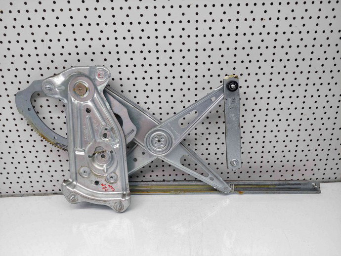 Macara electrica geam dreapta fata Renault Megane 3 (B95) [Fabr 2008-2016] 807203154R