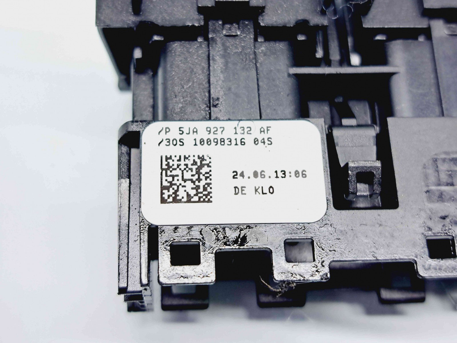 Butoane comenzi consola centrala Skoda Rapid (NH3) [Fabr 2012-2019] 5JA927132AF - imagine 3