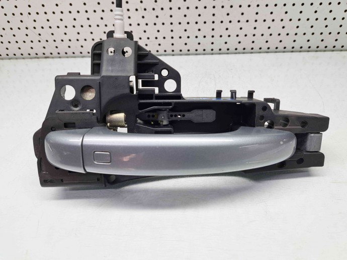 Maner usa stanga fata Audi A4 (8K2, B8) [Fabr 2008-2015] LY7G