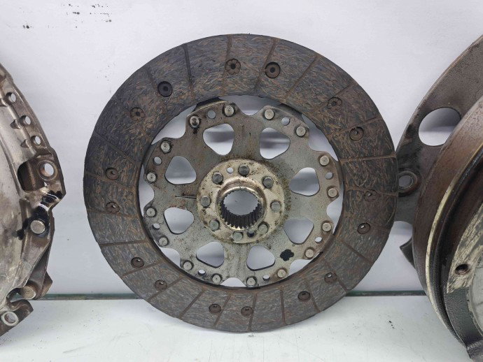 Kit ambreiaj volanta masa dubla Audi A4 (8K5, B8) Avant [Fabr 2008-2015] OEM 2.0 TDI CAGA 105KW / 143CP  
