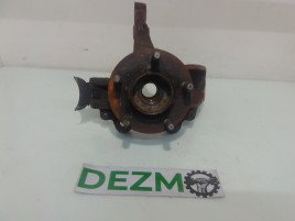 Fuzeta dreapta fata Ford Focus 2 2.0 DW10 3M513K170 2004-2012