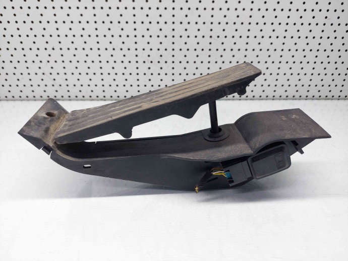 Pedala acceleratie Bmw 3 (E90) [Fabr 2005-2011] 6772646