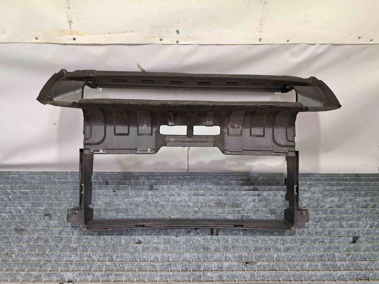 Difuzor captare aer LAND ROVER Freelander 2 (FA) [Fabr 2006-2014] 6H52-17F017-BC - imagine 1