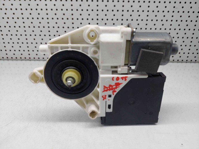 Motoras geam stanga fata Audi A3 Sportback (8PA) [Fabr 2004-2013] 8P0959801K / 840311202