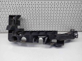 Suport far stanga Audi A3 Sportback (8PA) [Fabr 2004-2013] 8P0805607