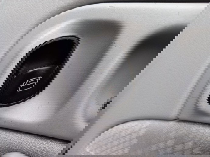 Buton geam electric dreapta spate  Mercedes C220 W203 2.2 CDI OEM 2000-2007