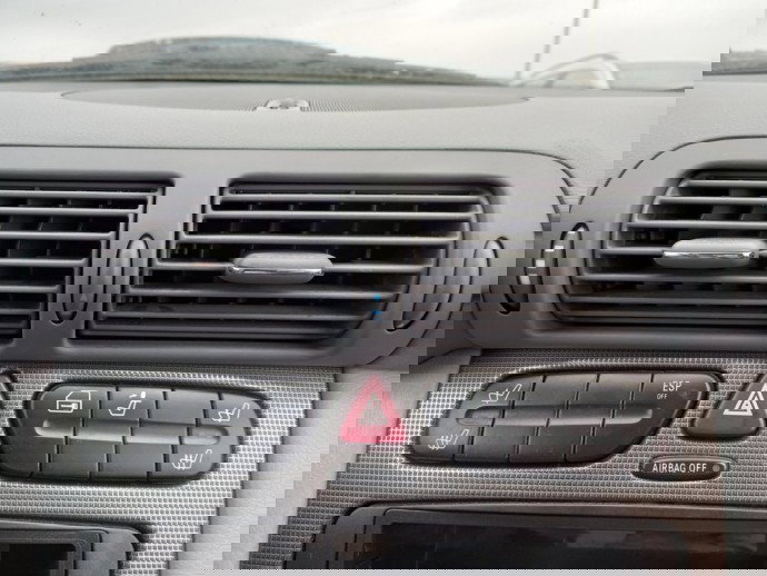 Grila ventilatie centrala  Mercedes C220 W203 2.2 CDI OEM 2000-2007