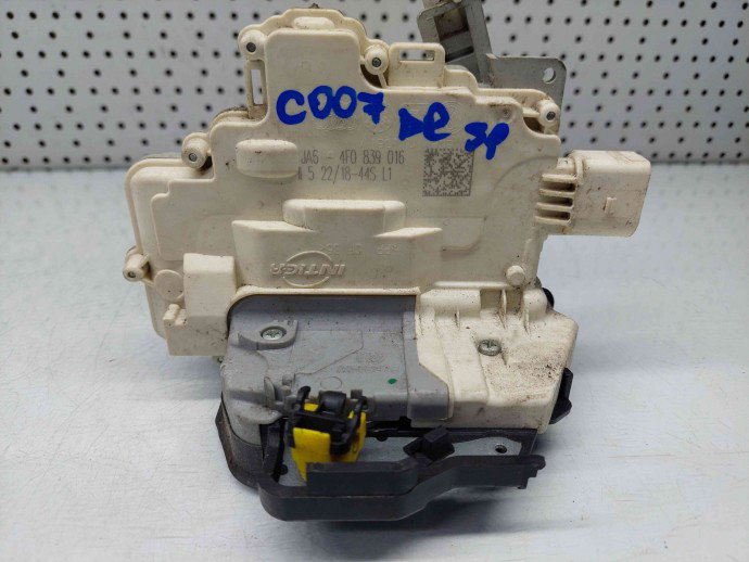 Broasca usa dreapta spate Audi A3 Sportback (8PA) [Fabr 2004-2013] 4F0839016