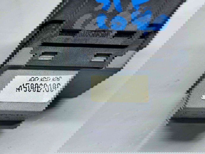  Butoane dezactivare alarma Audi A4 (8K5, B8) Avant [Fabr 2008-2015] 4F0962109