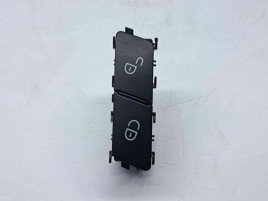  Buton blocare usi Mercedes Clasa C (W204) [Fabr 2007-2014] A2048706310