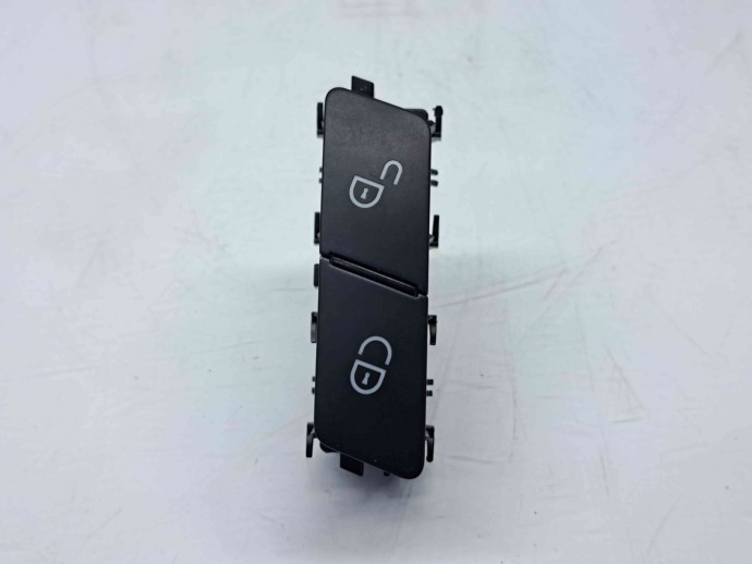  Buton blocare usi Mercedes Clasa C (W204) [Fabr 2007-2014] A2048706310