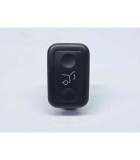 Buton deschidere haion Mercedes Clasa C (W204) [Fabr 2007-2014] A2048707151